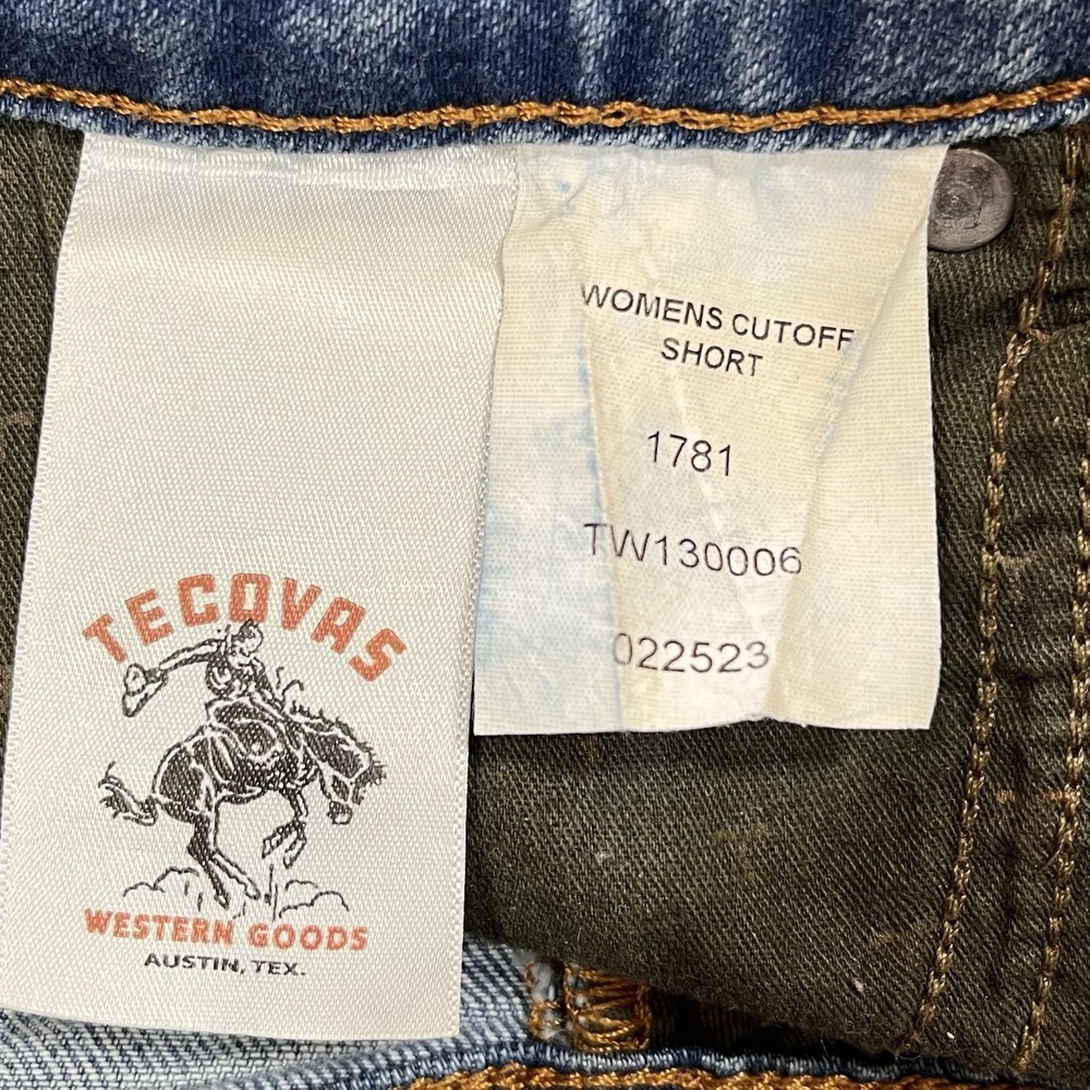 Tecovas Cutt-Off Jeans Shorts Womens 30 (Fits 32x5) Light Wash Stretch Denim - Picture 6 of 7